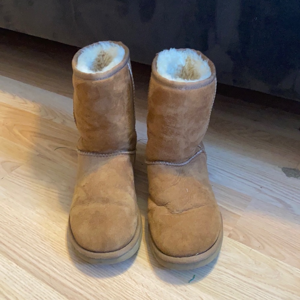 UGG BOOTS!